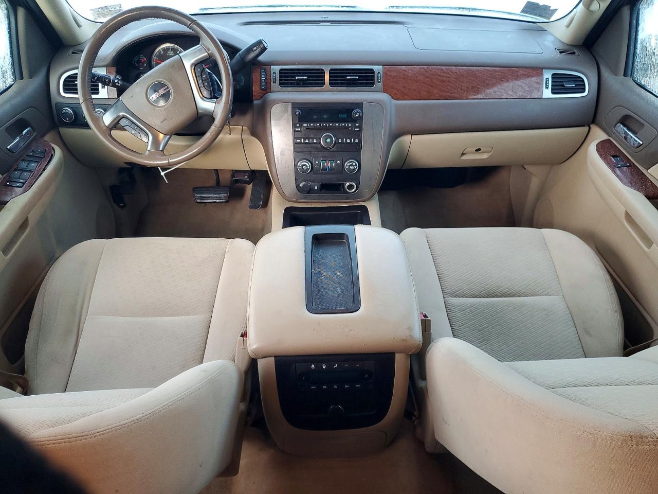 2007 GMC YUKON XL K1500 photo 8