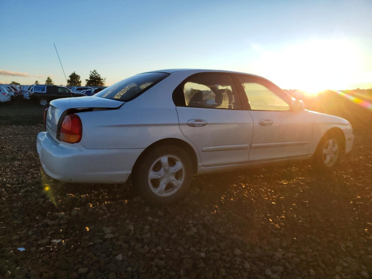 2001 HYUNDAI SONATA GL photo 3