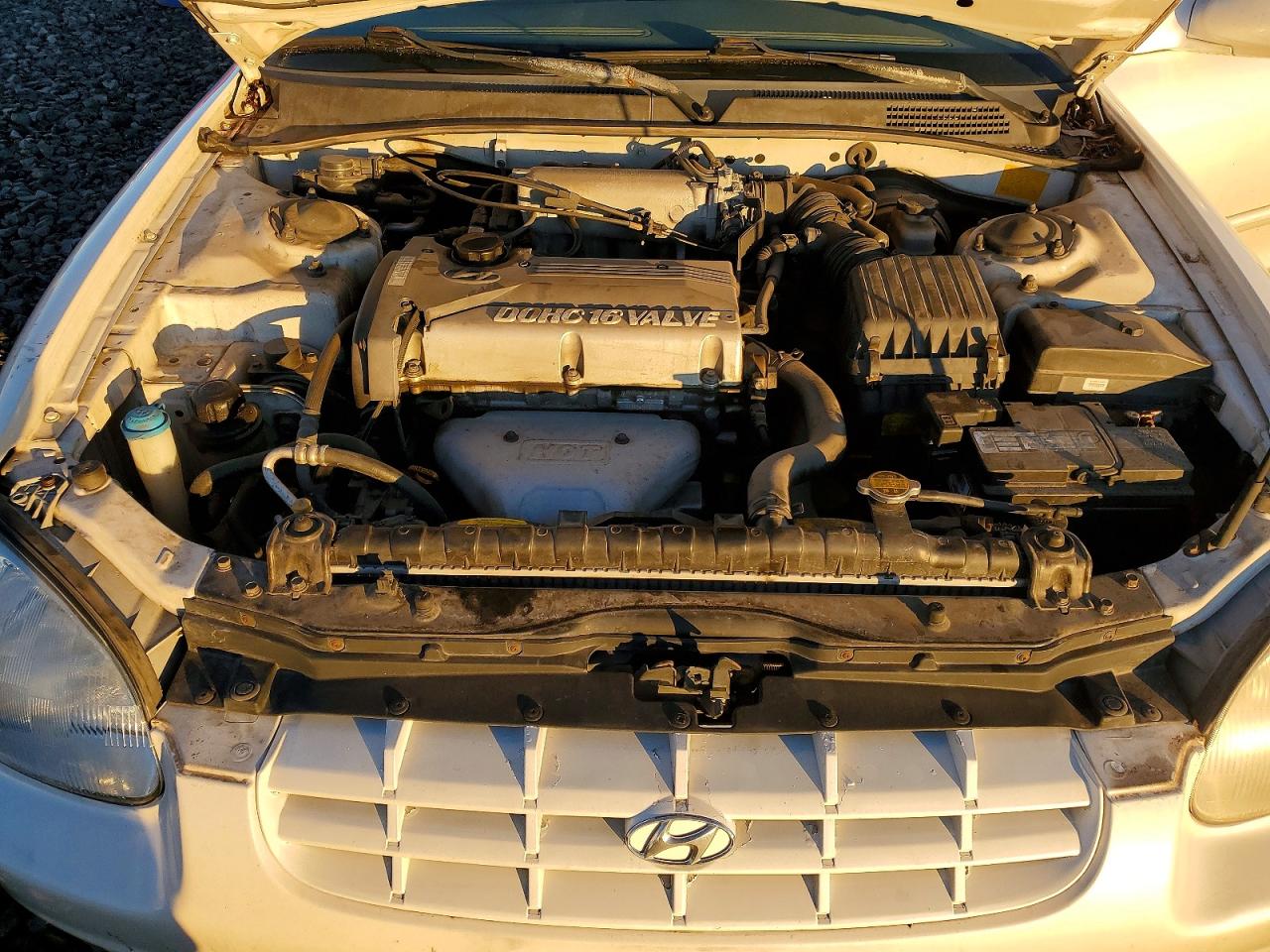 2001 HYUNDAI SONATA GL photo 11