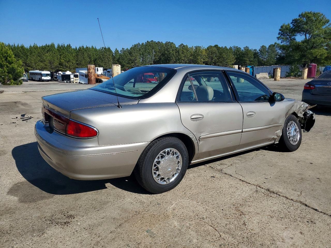2003 BUICK CENTURY CUSTOM photo 3