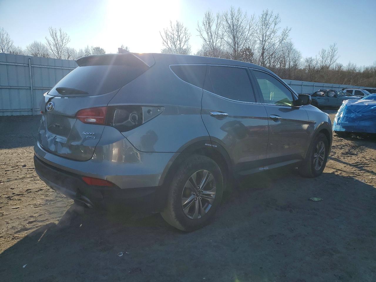 2015 HYUNDAI SANTA FE SPORT photo 3