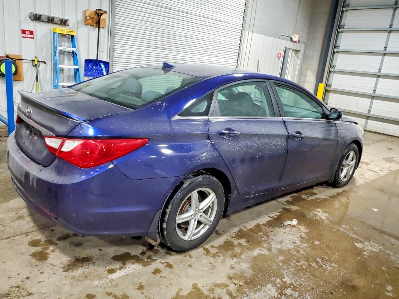 2013 HYUNDAI SONATA GLS photo 3