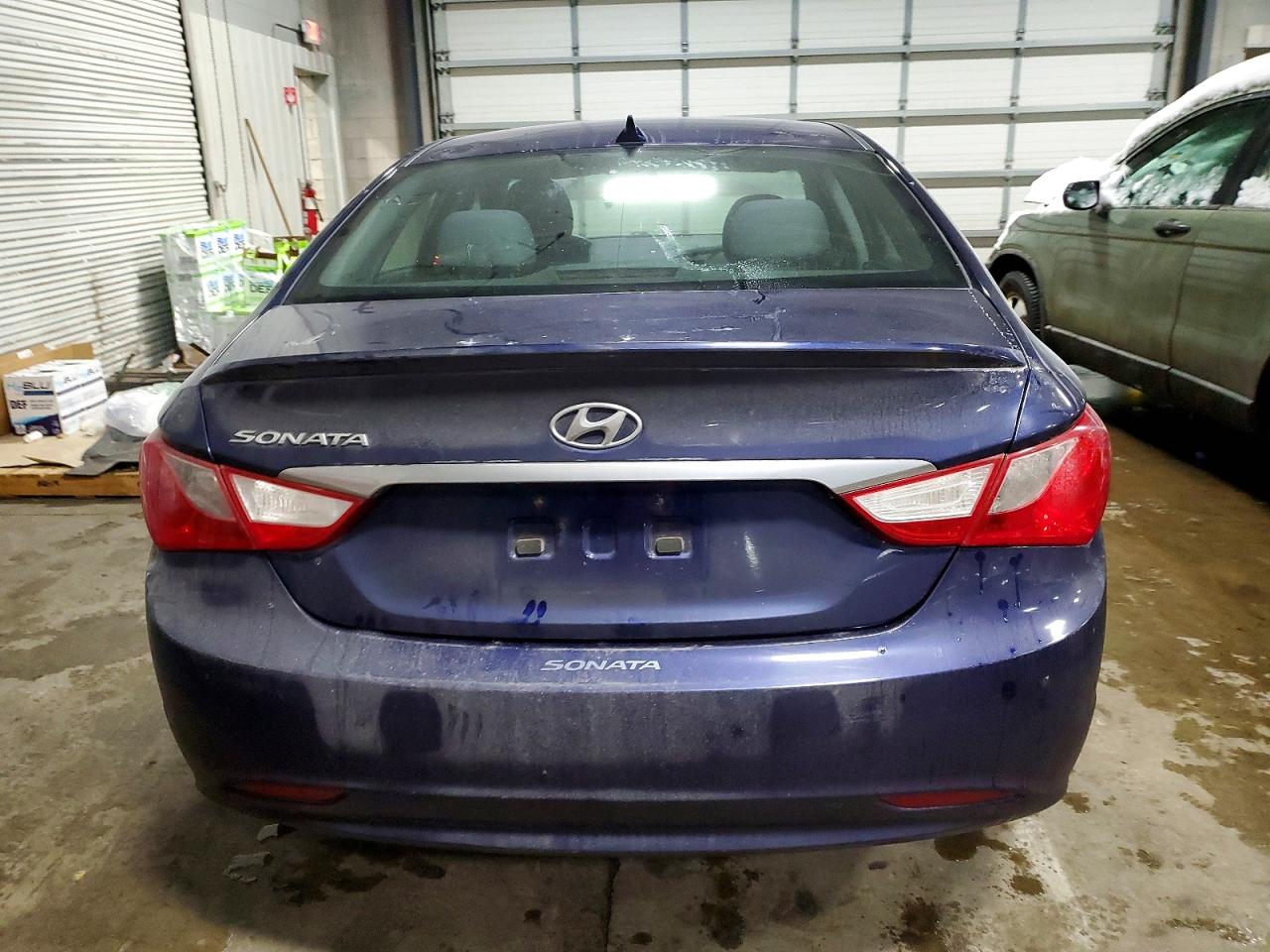 2013 HYUNDAI SONATA GLS photo 6