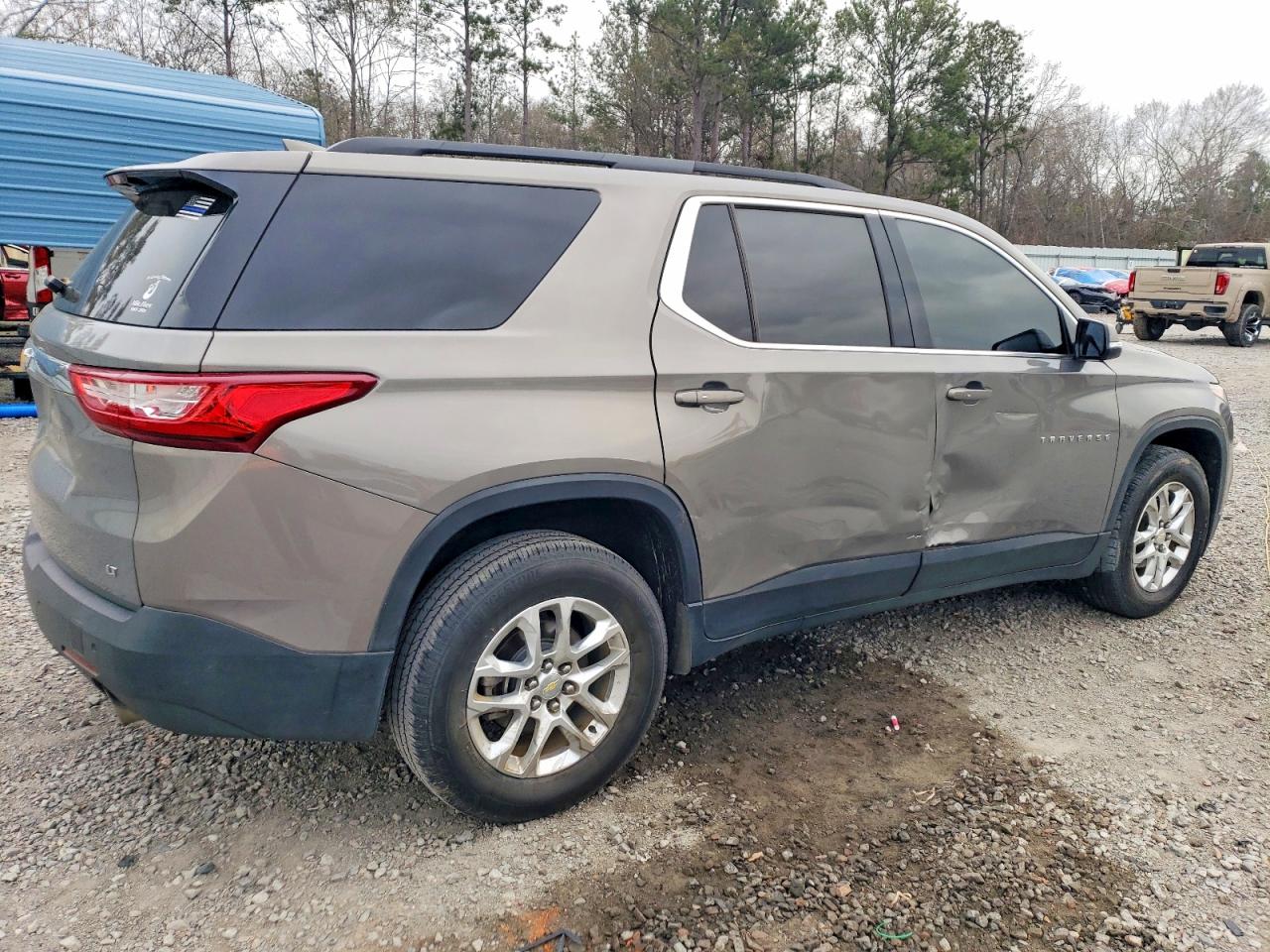 2019 CHEVROLET TRAVERSE LT photo 3