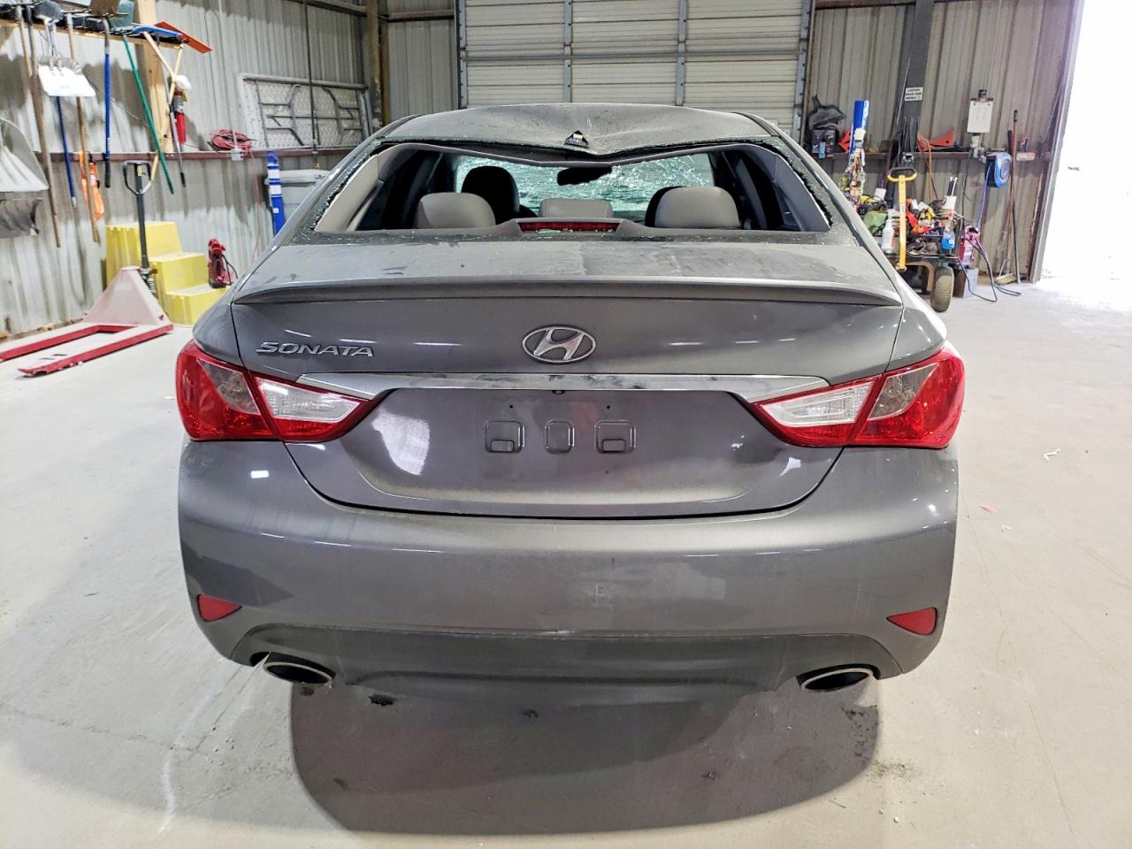 2014 HYUNDAI SONATA SE photo 6