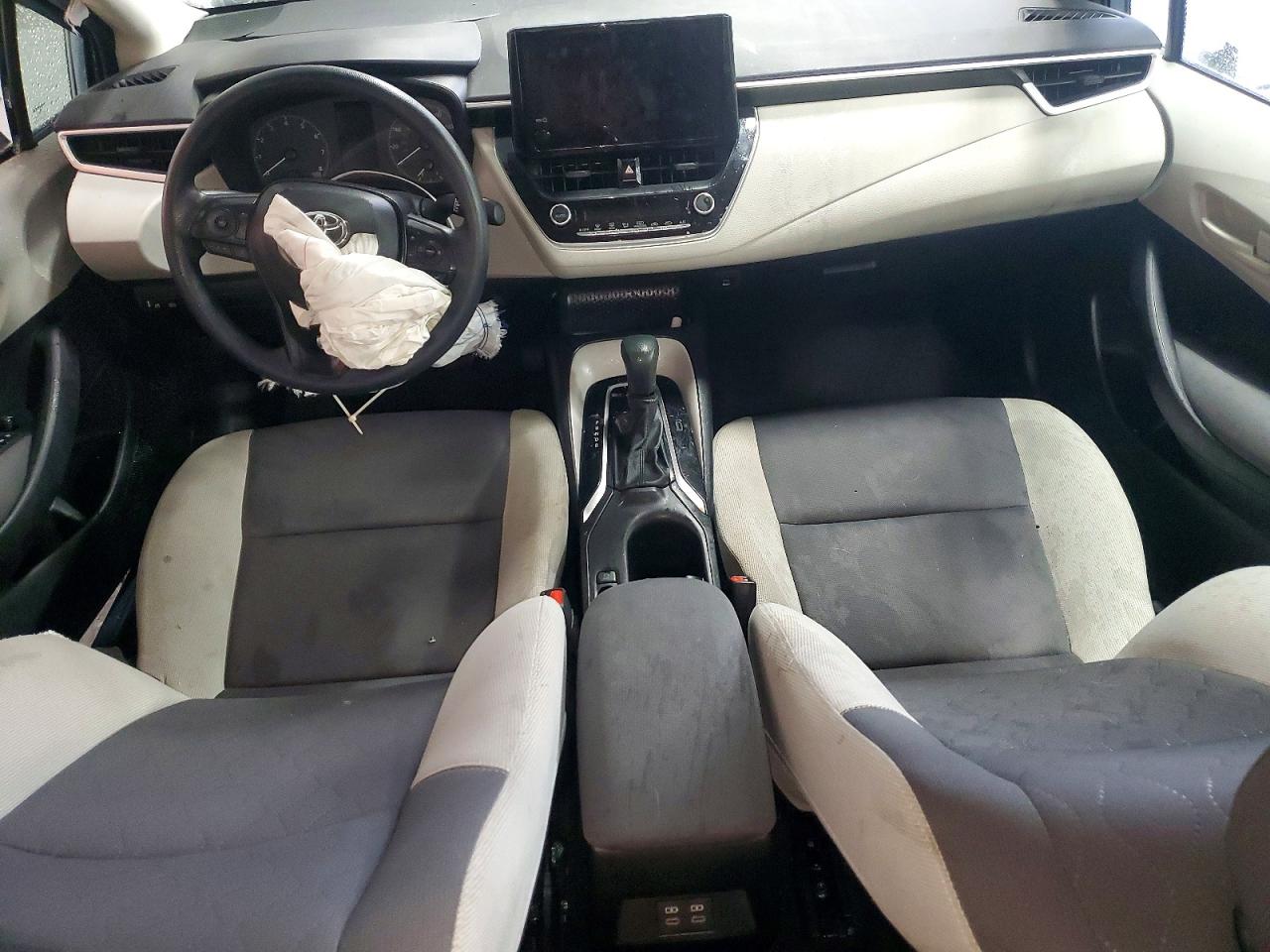 2024 TOYOTA COROLLA LE photo 8
