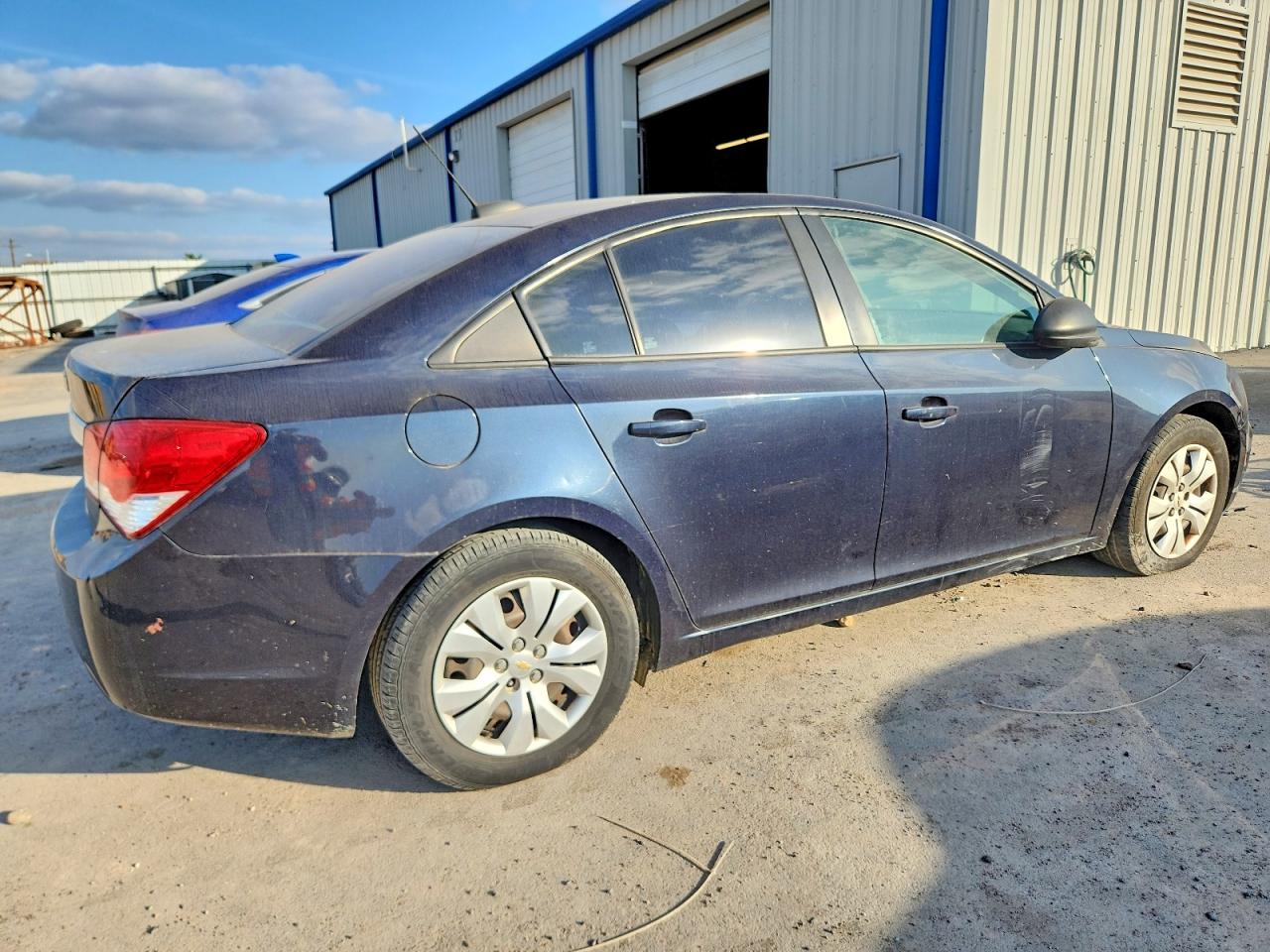 2016 CHEVROLET CRUZE LIMITED LS photo 3