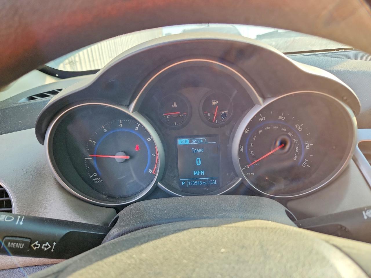 2016 CHEVROLET CRUZE LIMITED LS photo 9