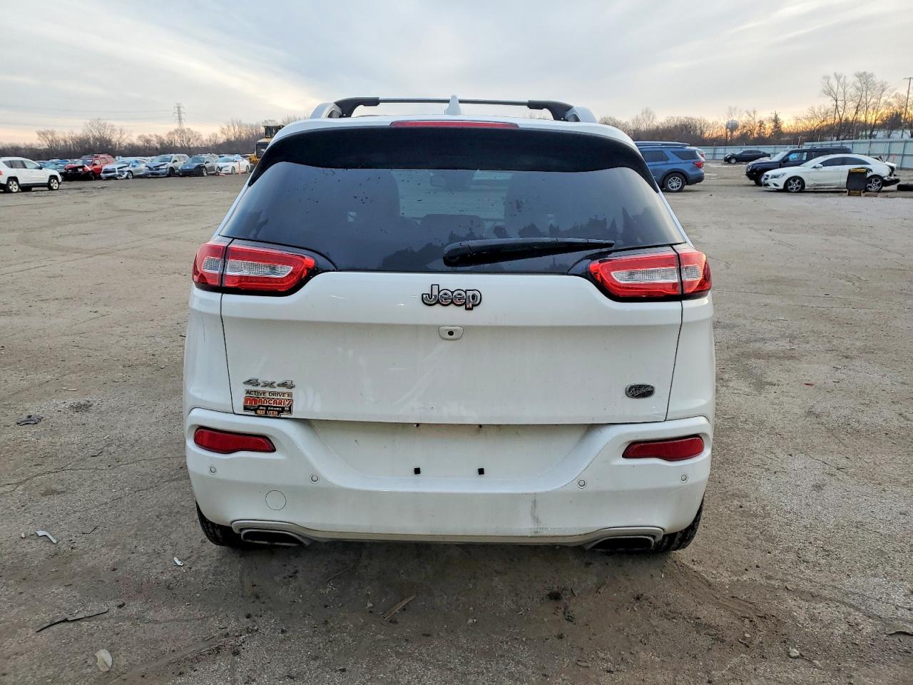 2018 JEEP CHEROKEE OVERLAND photo 6