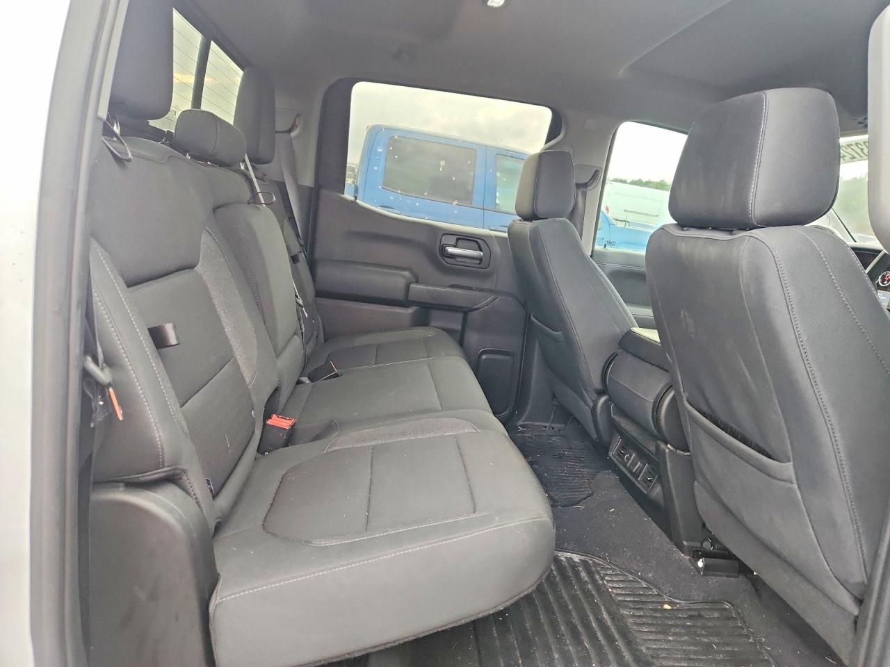 2020 CHEVROLET SILVERADO K1500 LT photo 10