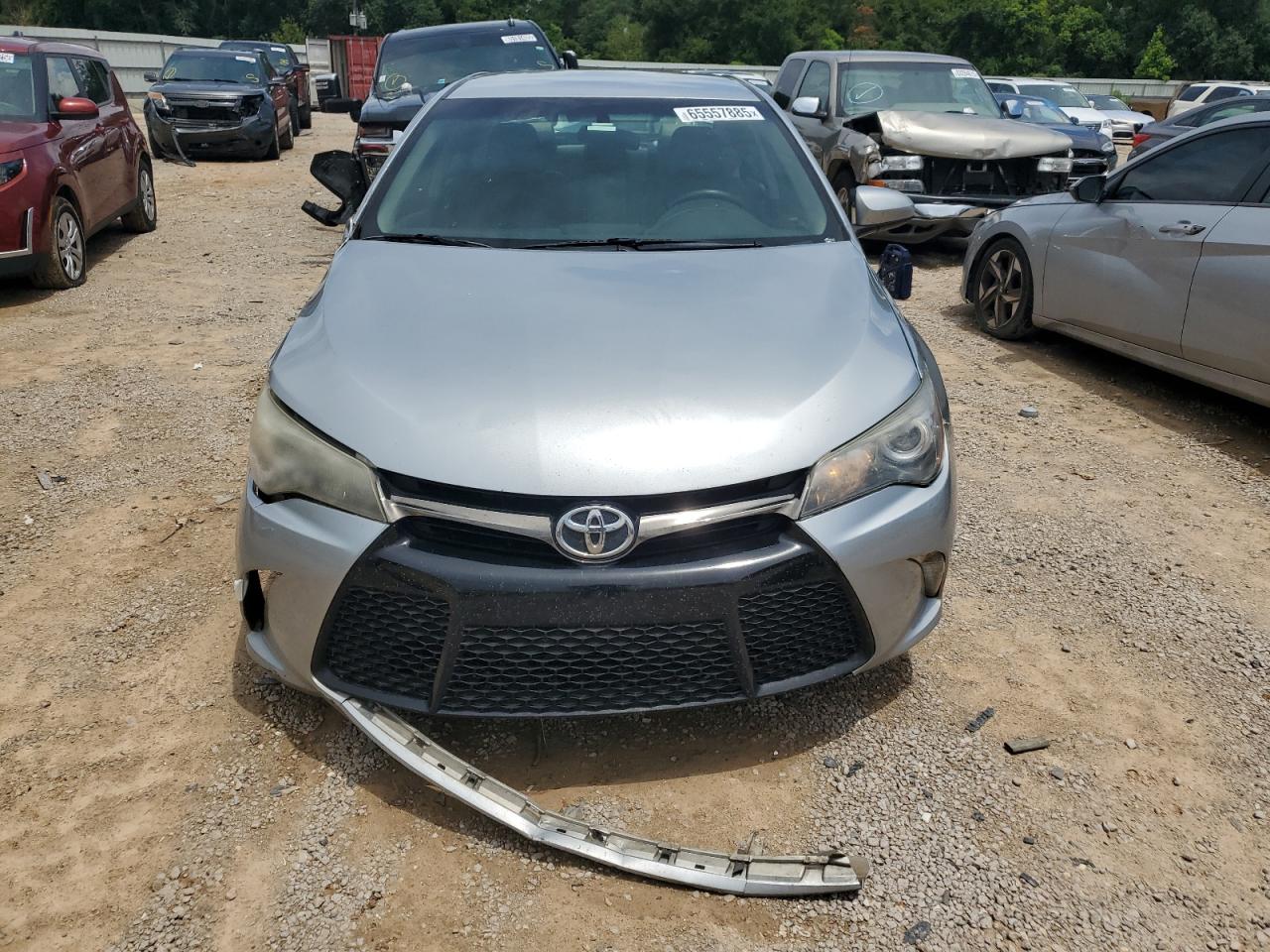 2017 TOYOTA CAMRY LE photo 5
