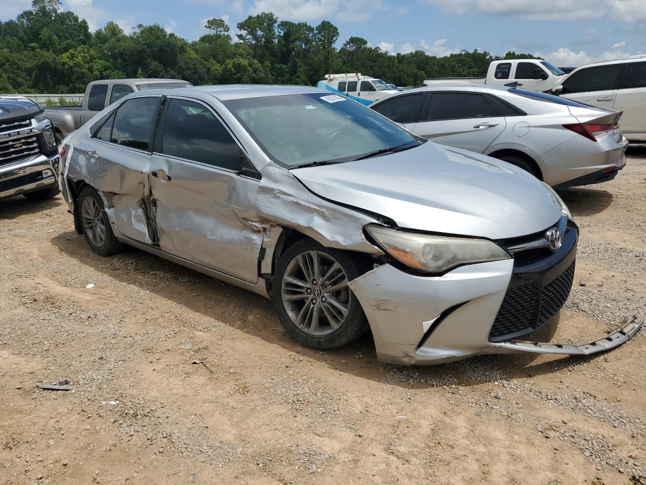 2017 TOYOTA CAMRY LE photo 4