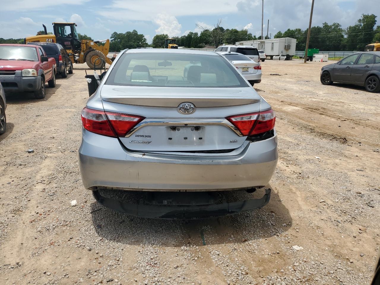 2017 TOYOTA CAMRY LE photo 6