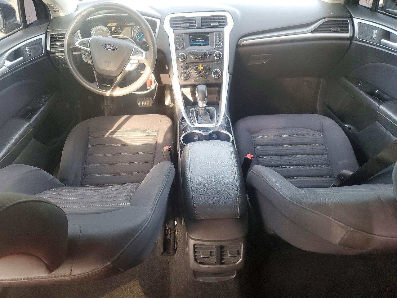 2016 FORD FUSION SE photo 8