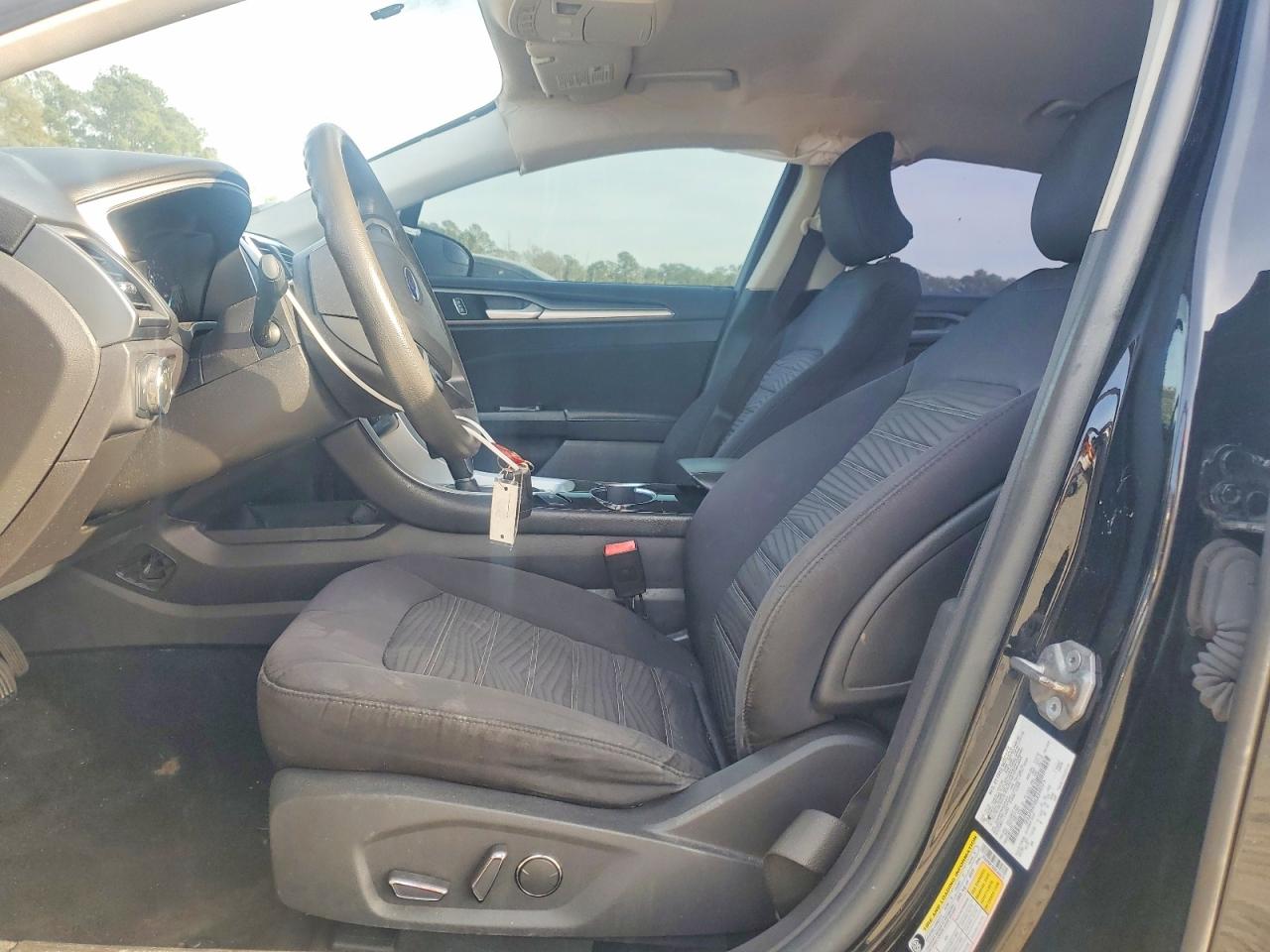 2016 FORD FUSION SE photo 7