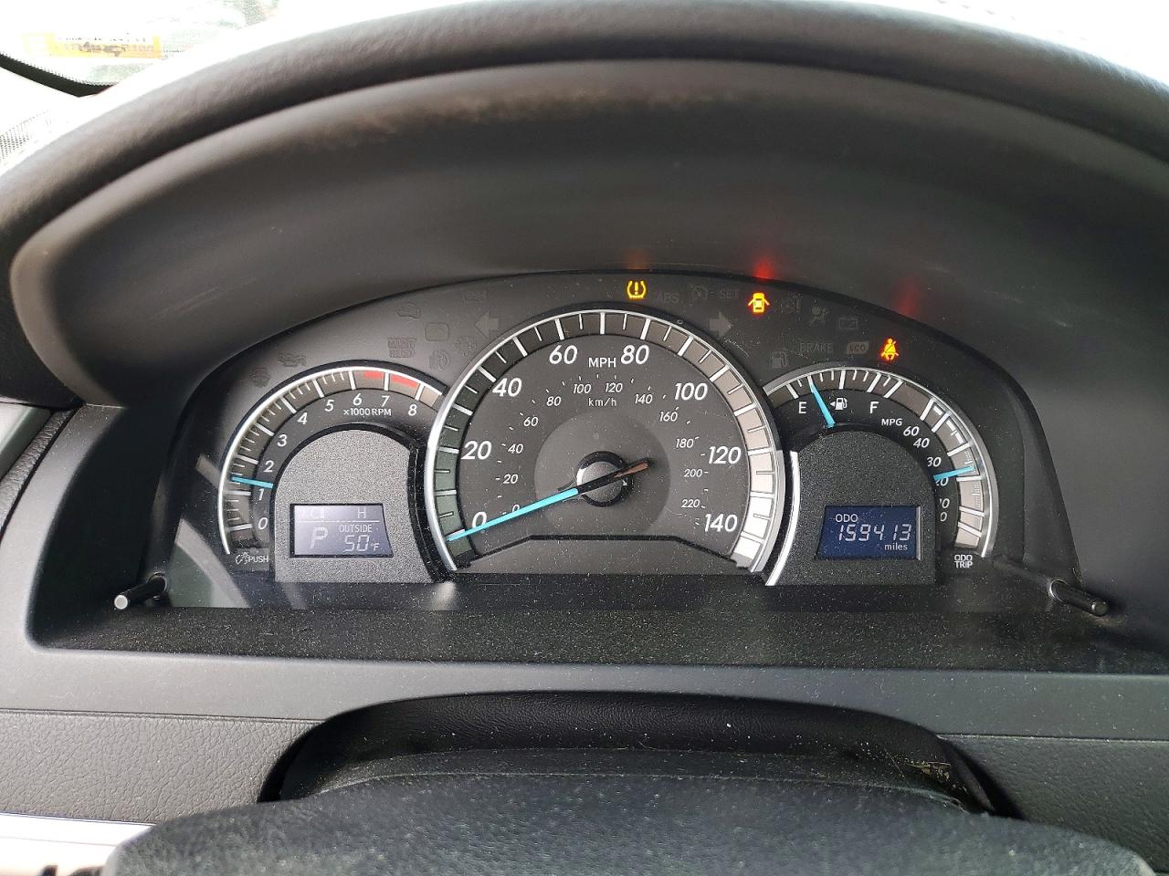 2013 TOYOTA CAMRY L photo 9