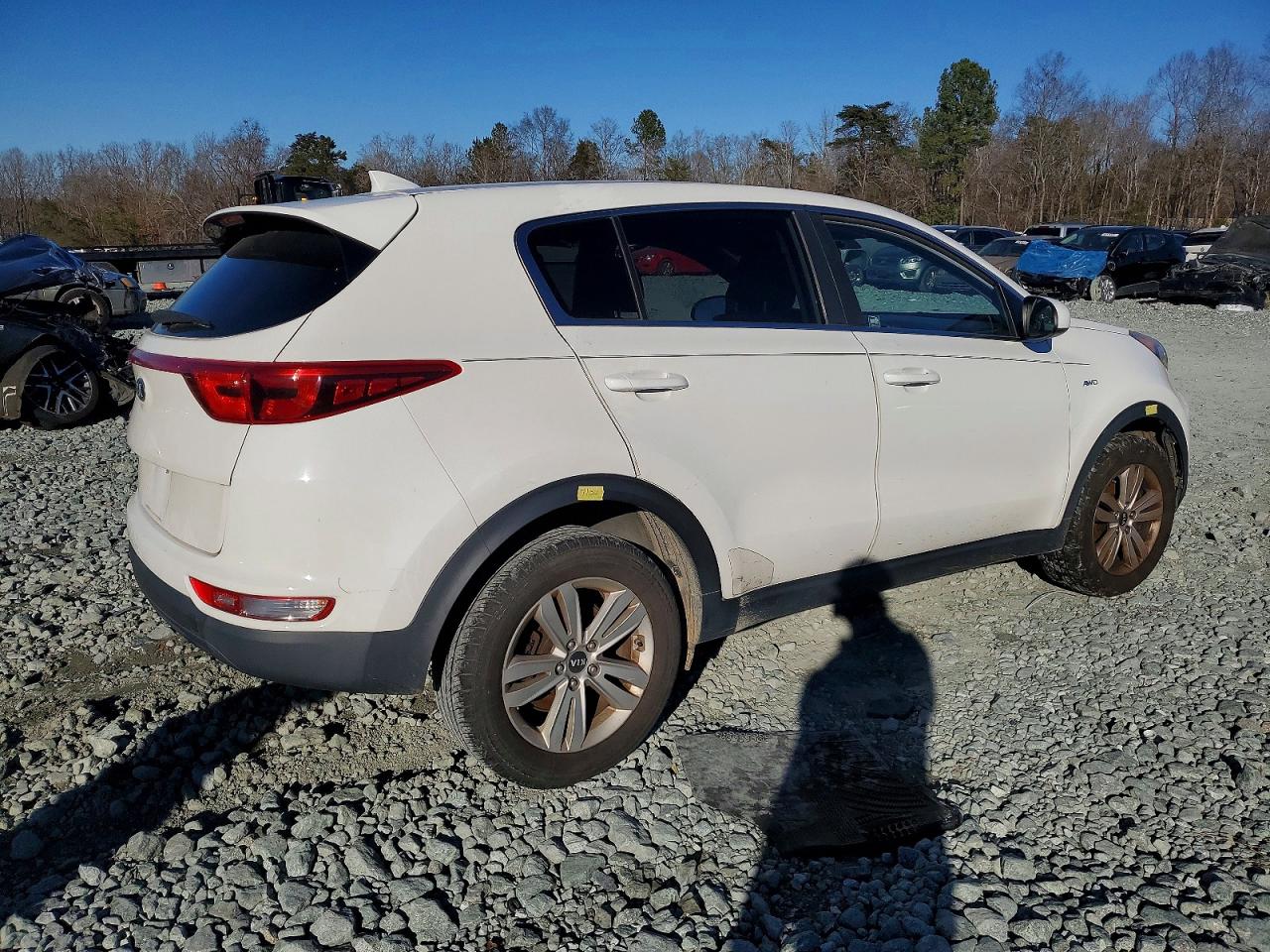 2017 KIA SPORTAGE LX photo 3