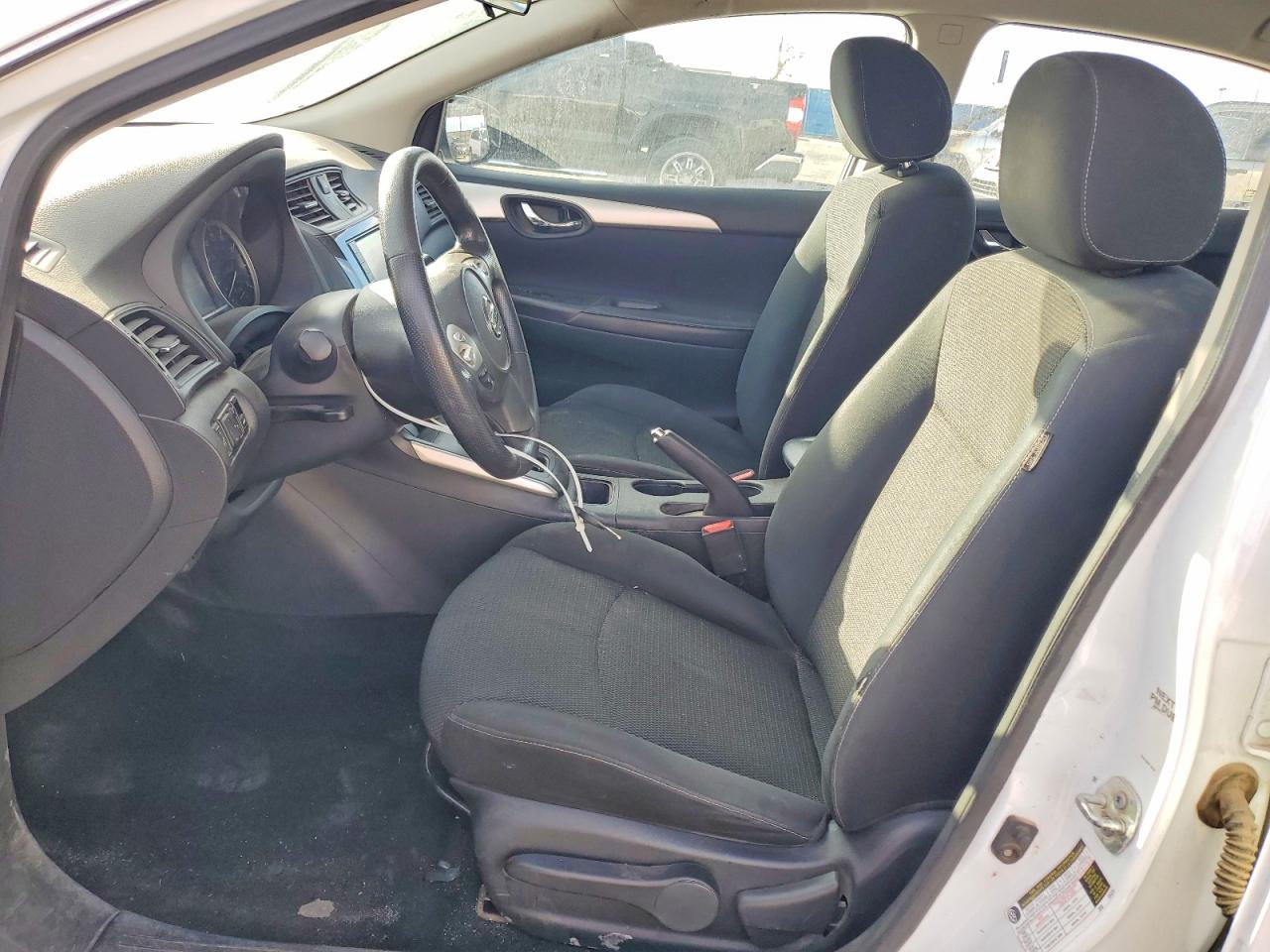 2019 NISSAN SENTRA S photo 7