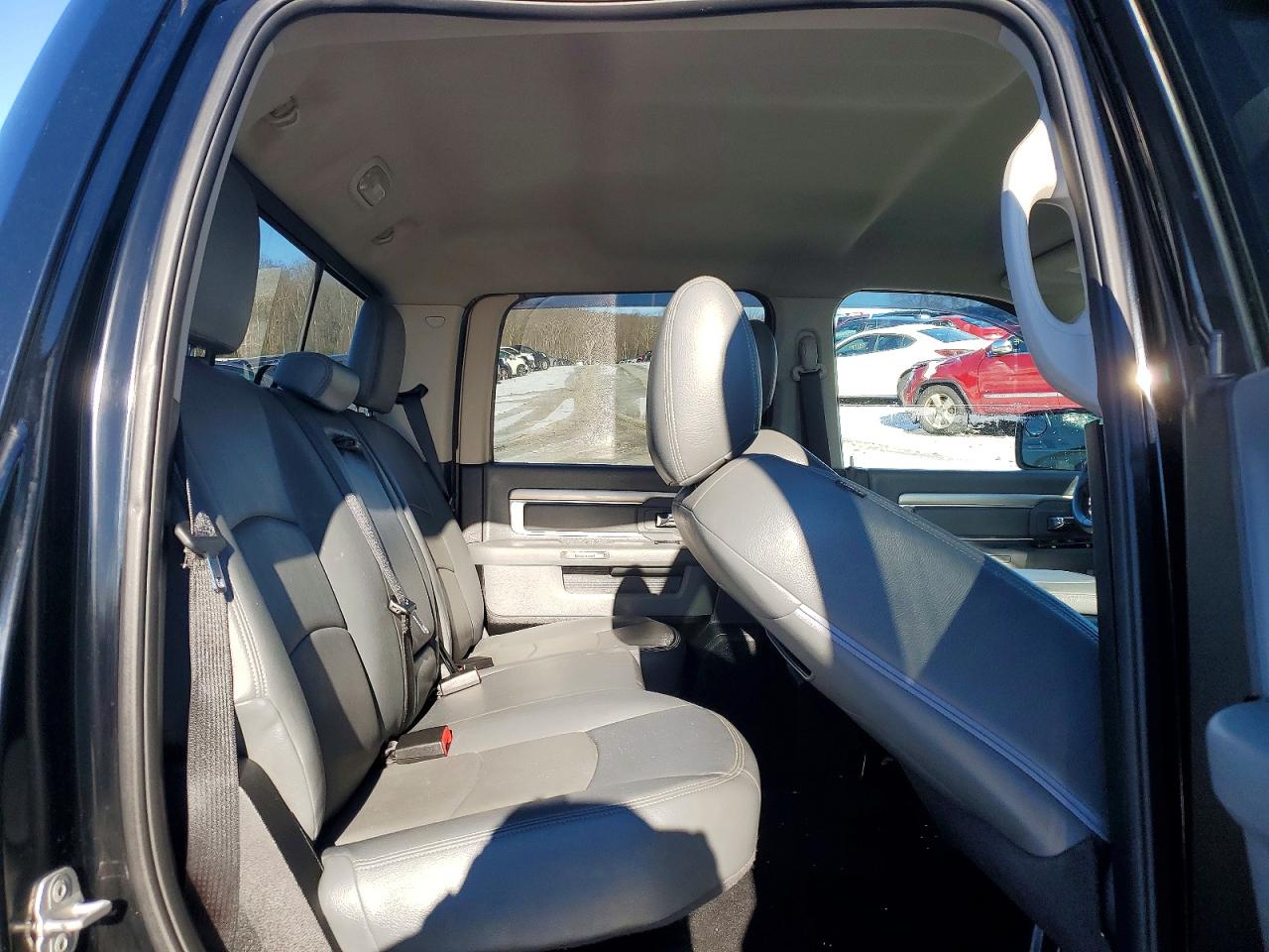 2014 RAM 1500 SLT photo 10