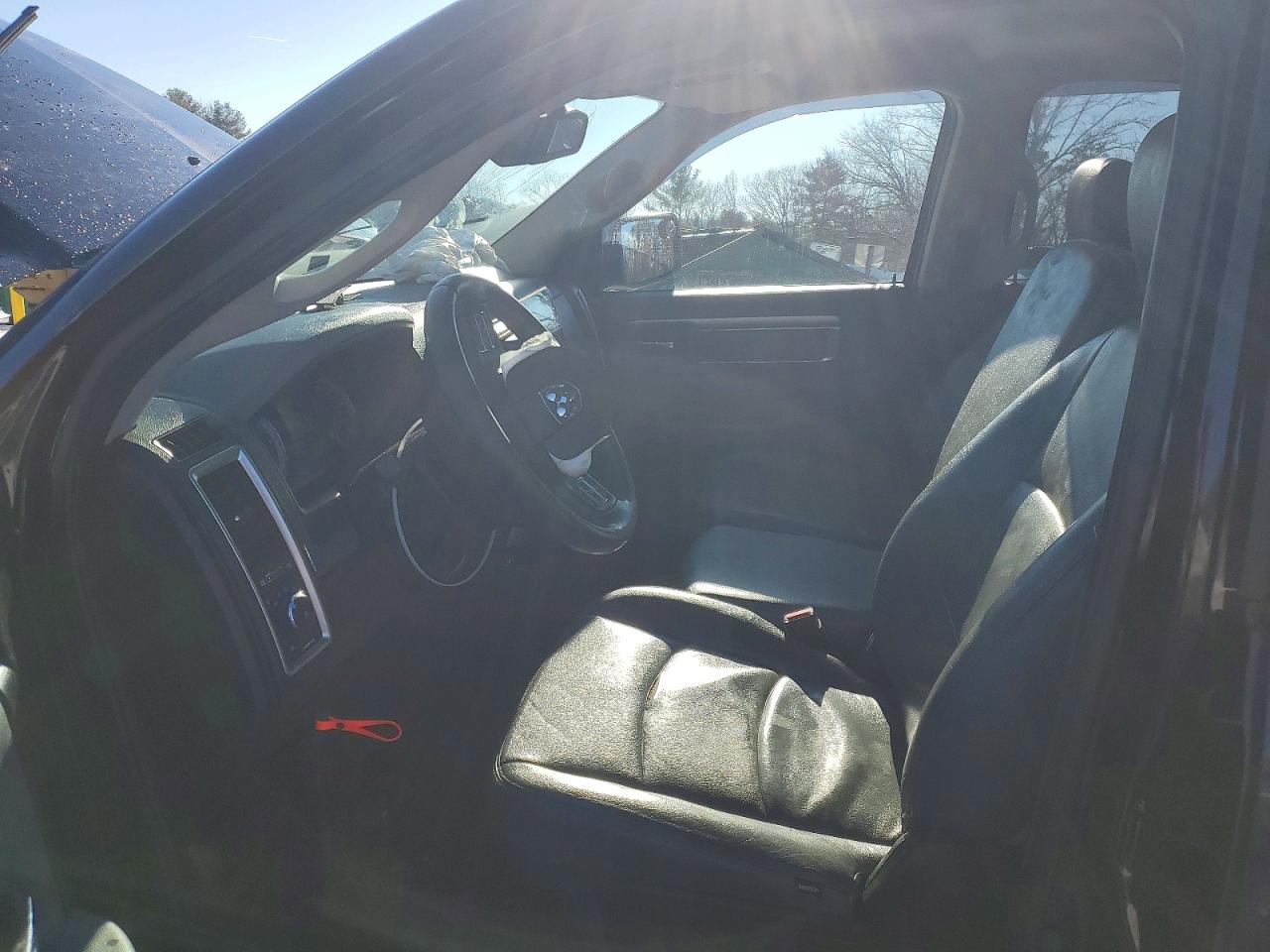 2014 RAM 1500 SLT photo 7