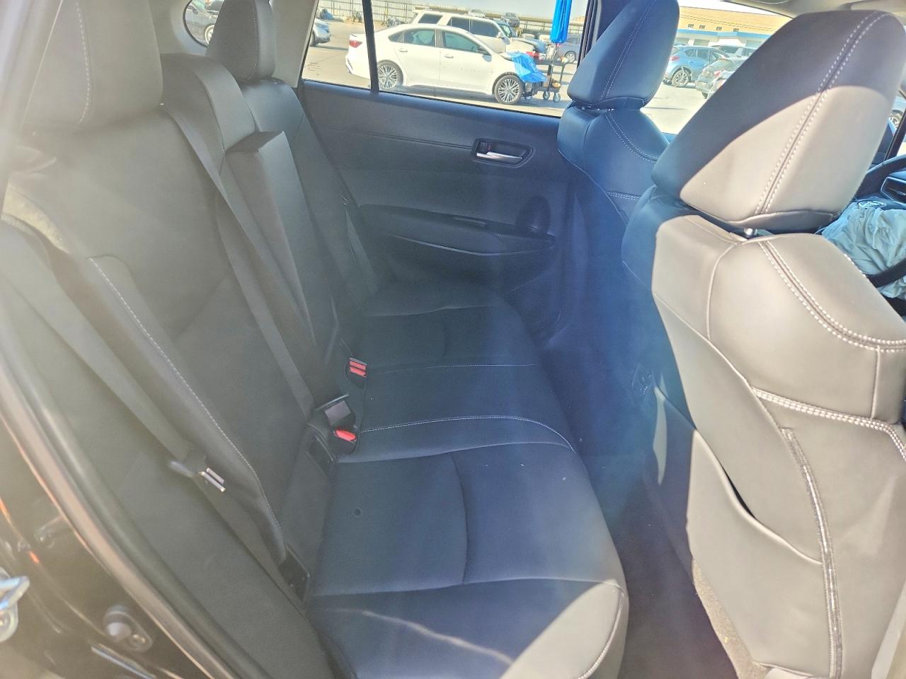 2023 TOYOTA COROLLA CROSS XLE photo 11