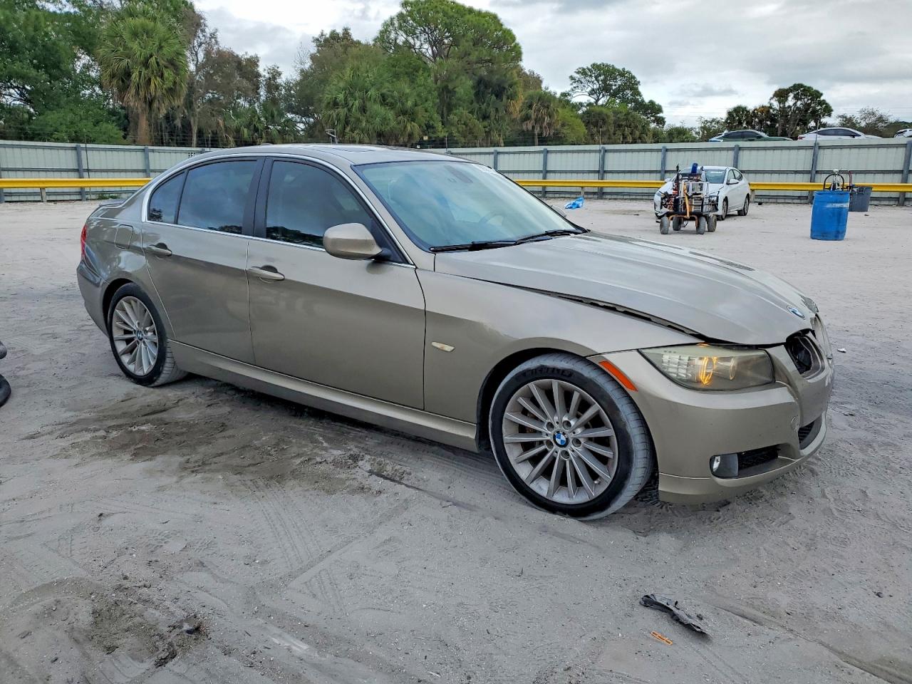 2011 BMW 335 I photo 4