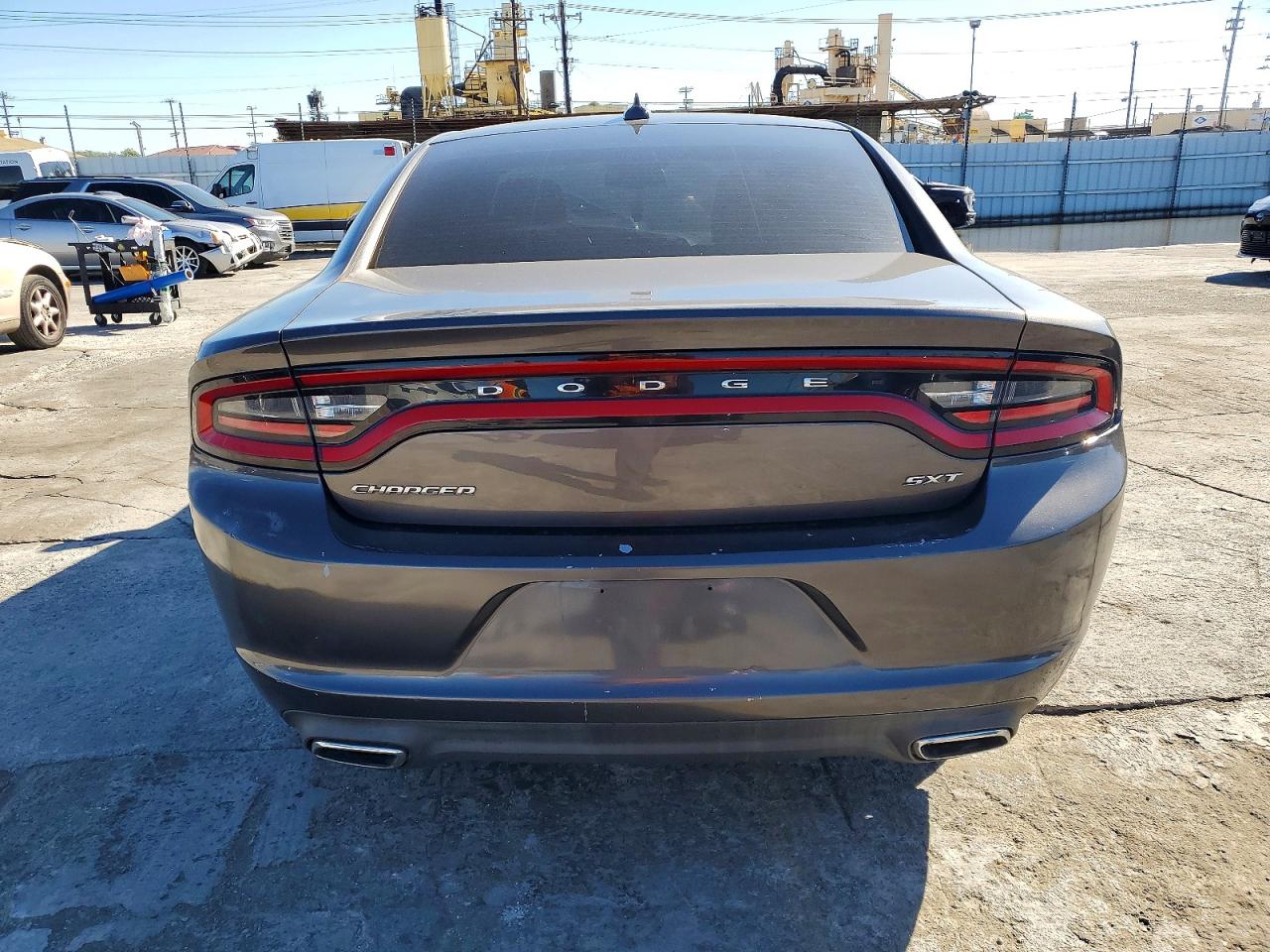 2016 DODGE CHARGER SXT photo 6