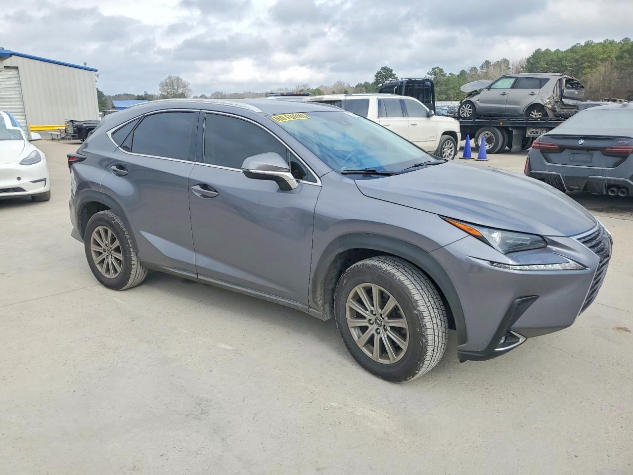 2020 LEXUS NX 300 BASE photo 4