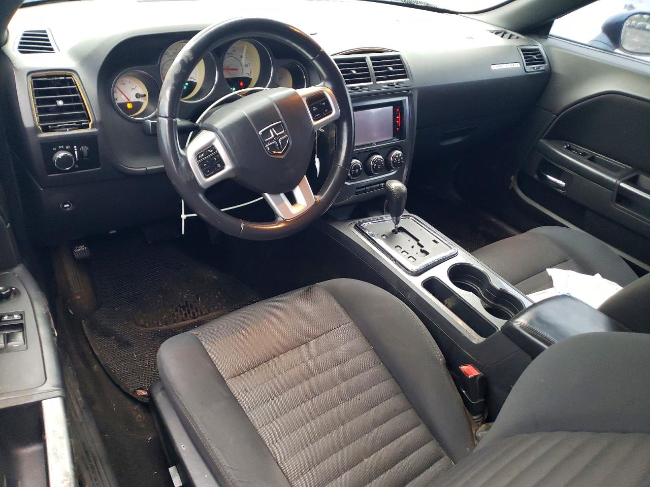 2013 DODGE CHALLENGER SXT photo 8