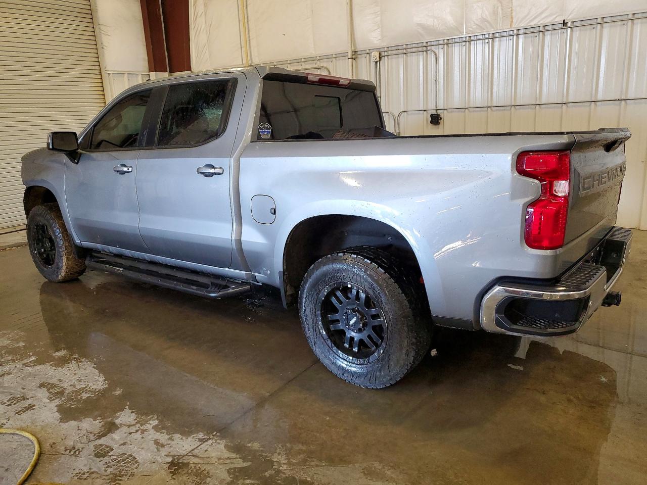 2019 CHEVROLET SILVERADO K1500 LT photo 3