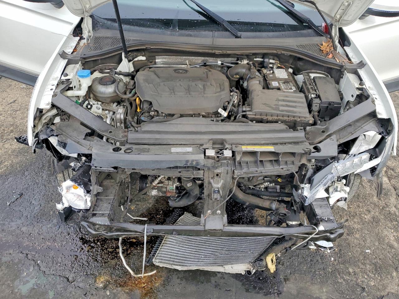 2021 VOLKSWAGEN TIGUAN SE photo 11