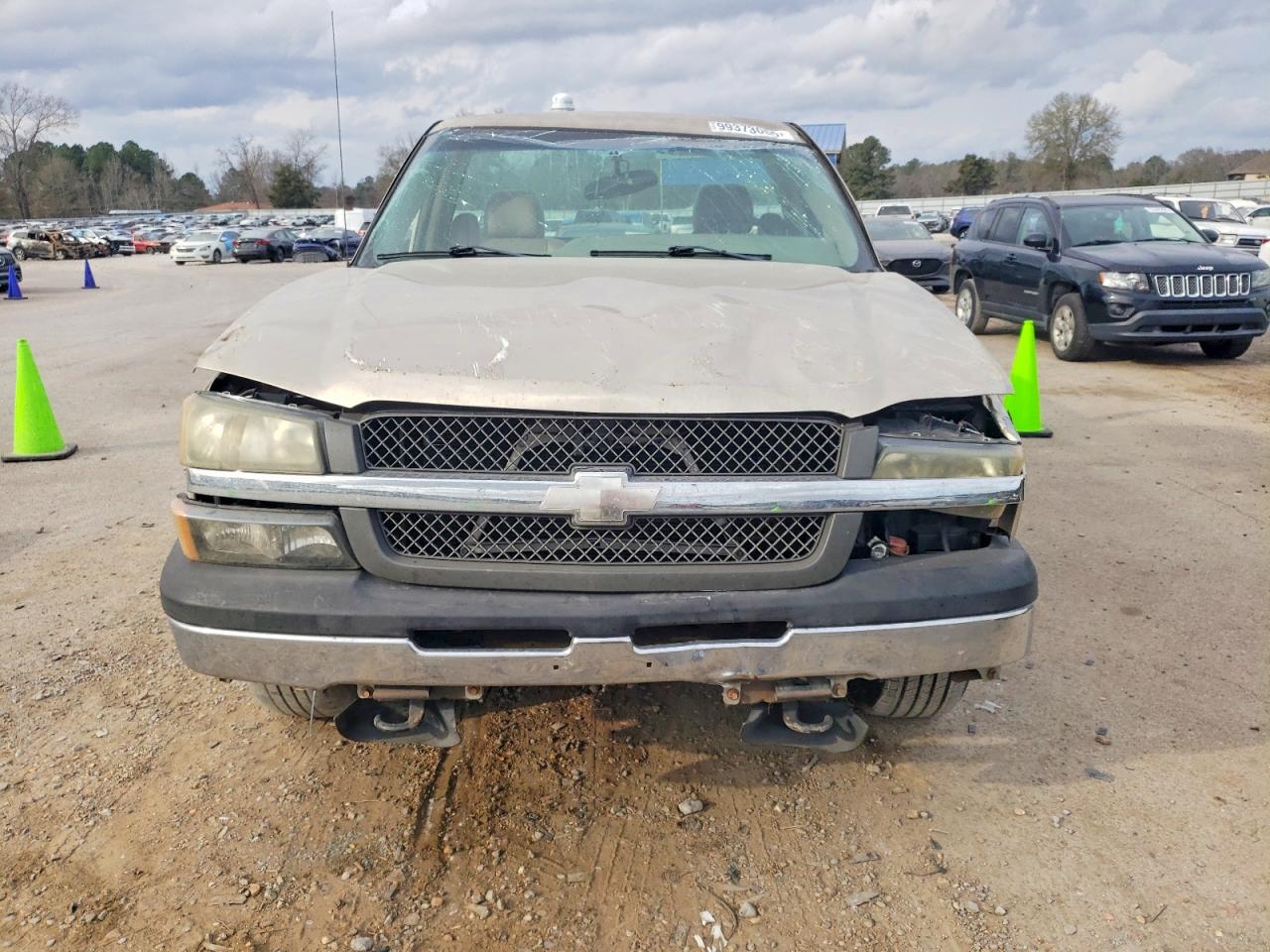 2005 CHEVROLET SILVERADO C1500 photo 5
