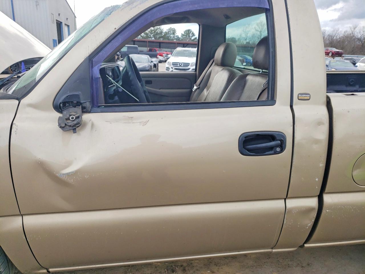 2005 CHEVROLET SILVERADO C1500 photo 7