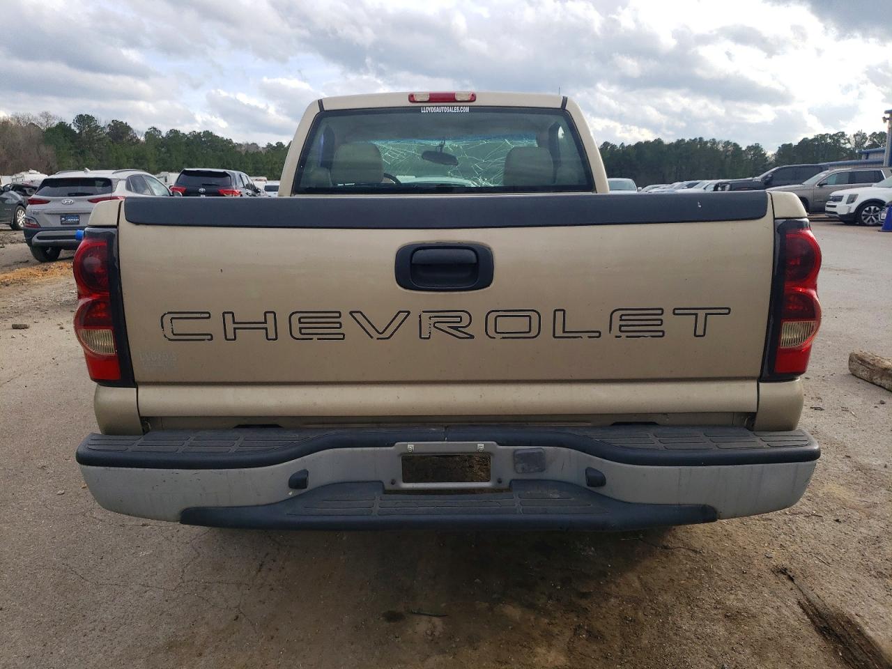 2005 CHEVROLET SILVERADO C1500 photo 6