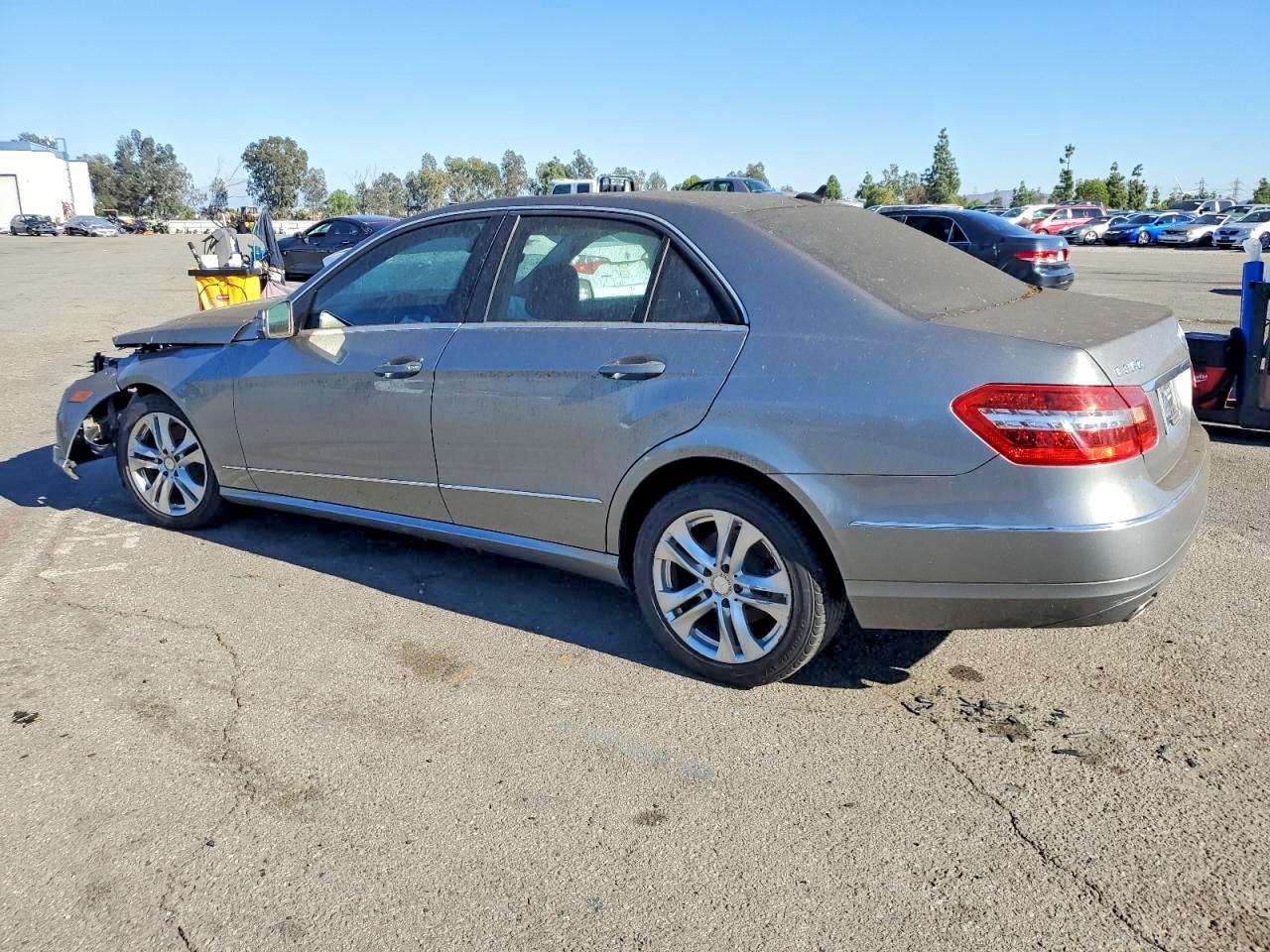2010 MERCEDES-BENZ E 350 photo 2