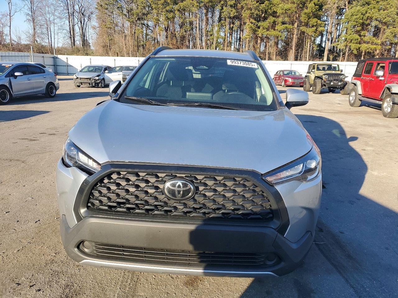 2023 TOYOTA COROLLA CROSS LE photo 9