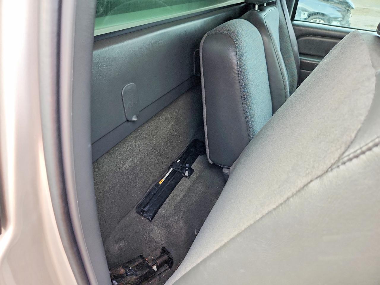 2006 CHEVROLET SILVERADO C1500 photo 10