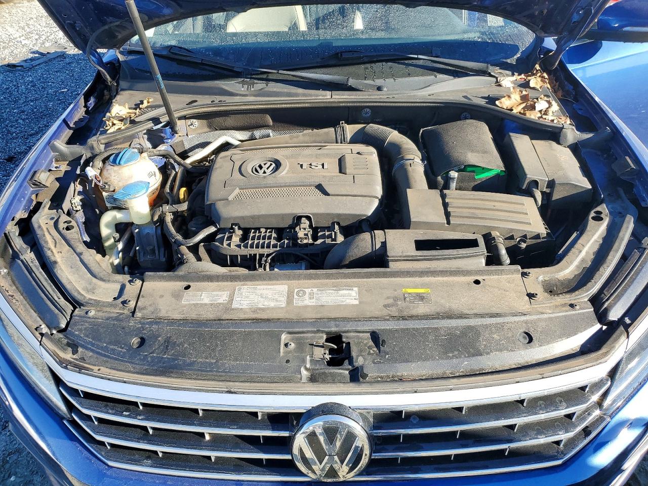 2017 VOLKSWAGEN PASSAT SE photo 11