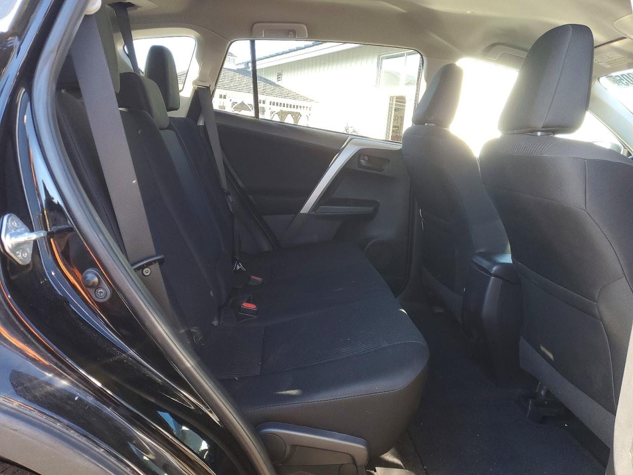 2016 TOYOTA RAV4 LE photo 21