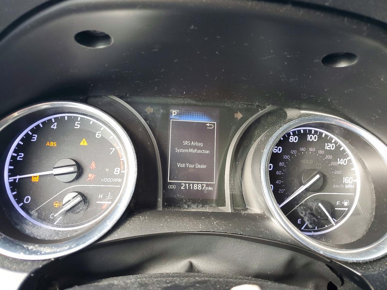 2019 TOYOTA CAMRY SE photo 9