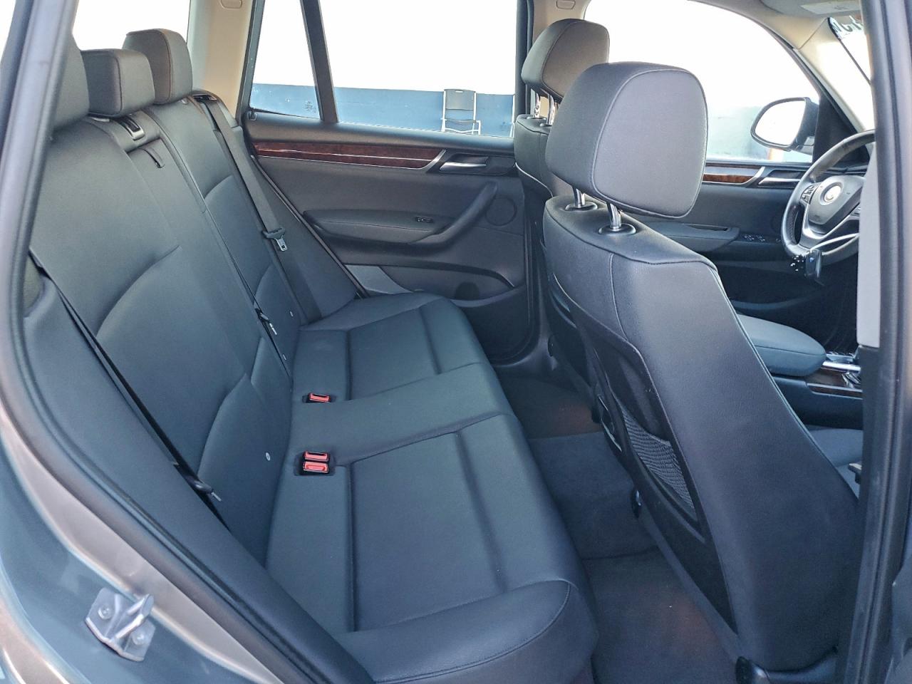 2015 BMW X3 XDRIVE28D photo 11