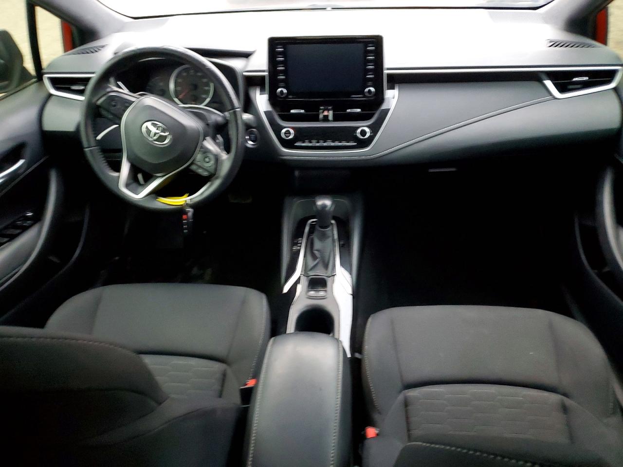 2020 TOYOTA COROLLA SE photo 8