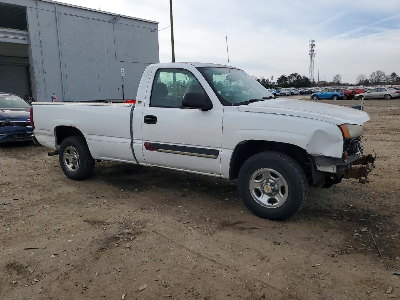 2004 CHEVROLET SILVERADO K1500 photo 4