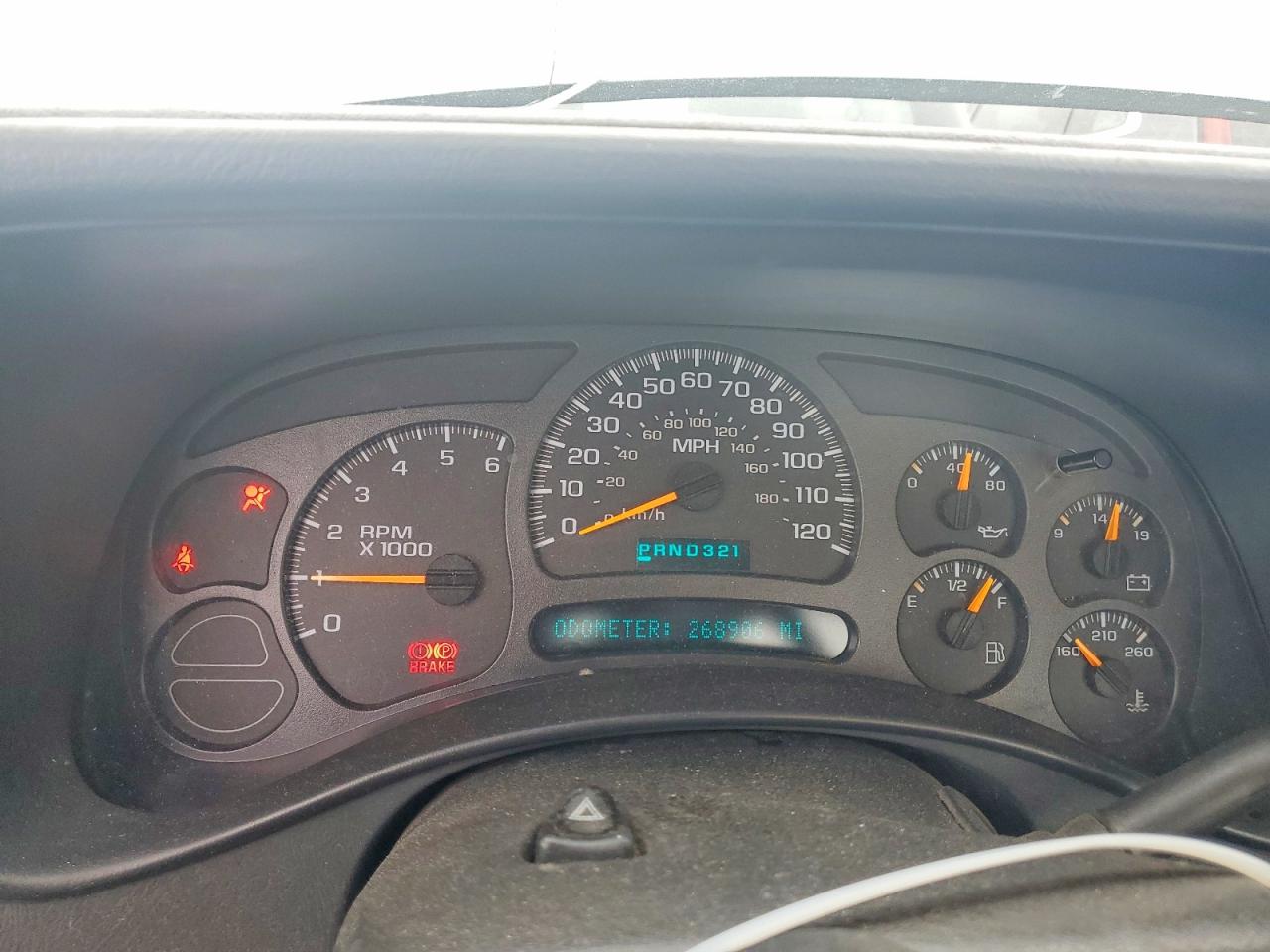 2004 CHEVROLET SILVERADO K1500 photo 9