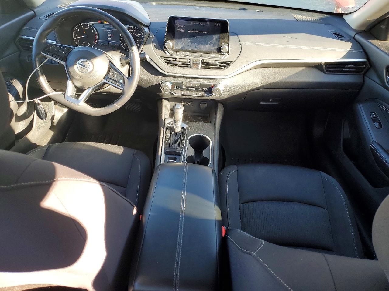 2019 NISSAN ALTIMA SV photo 8