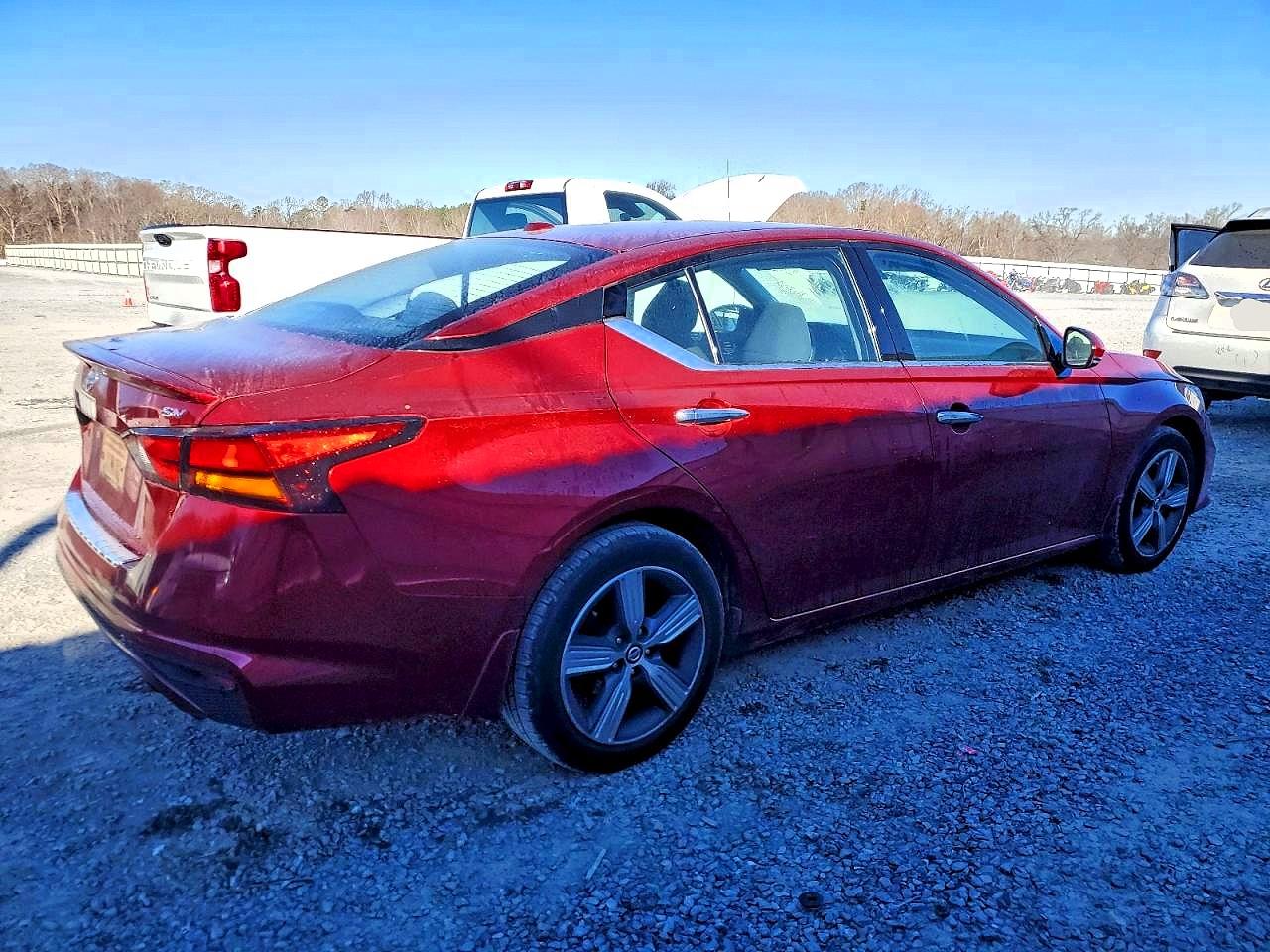 2019 NISSAN ALTIMA SV photo 3