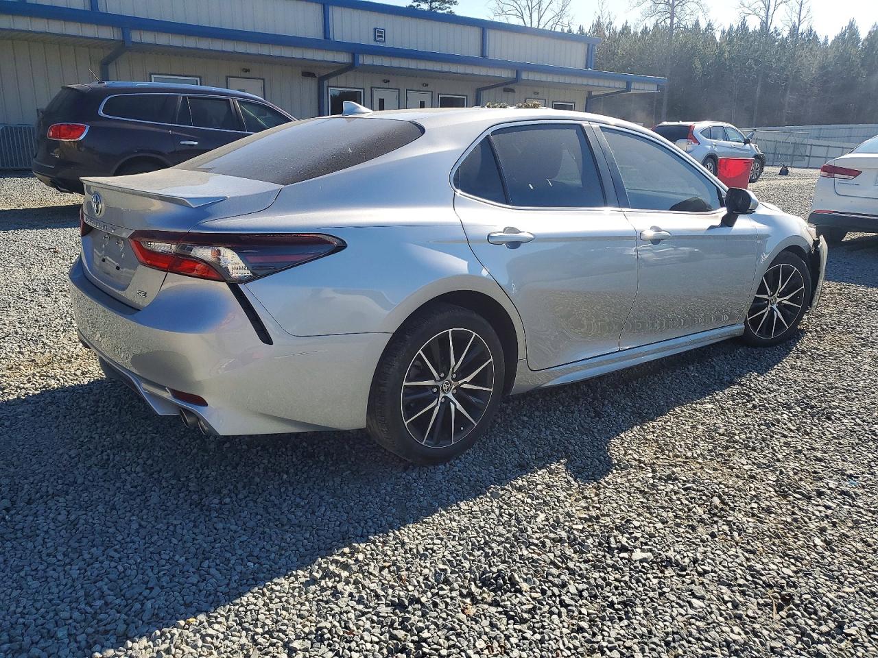 2023 TOYOTA CAMRY SE NIGHT SHADE photo 3