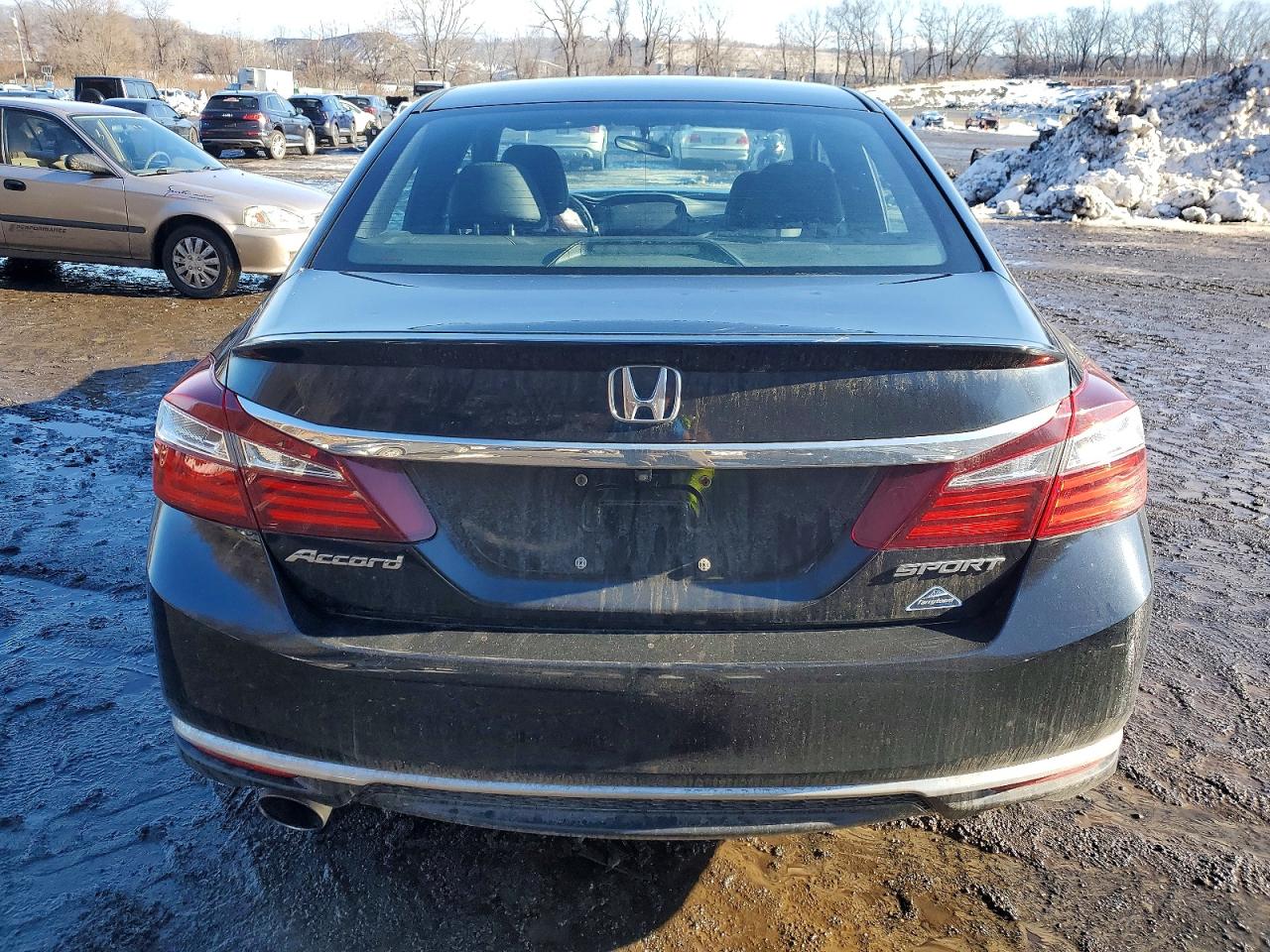 2017 HONDA ACCORD SPORT photo 6