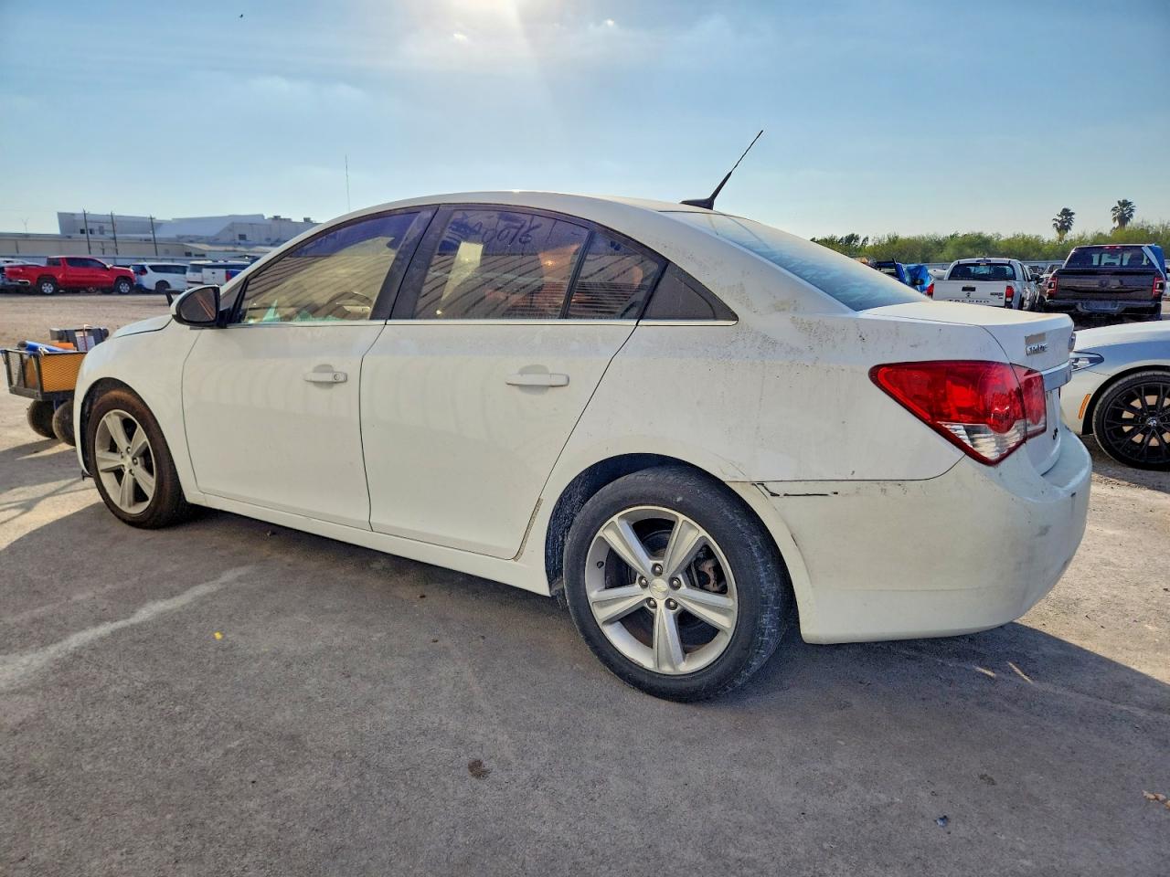 2014 CHEVROLET CRUZE LT photo 2