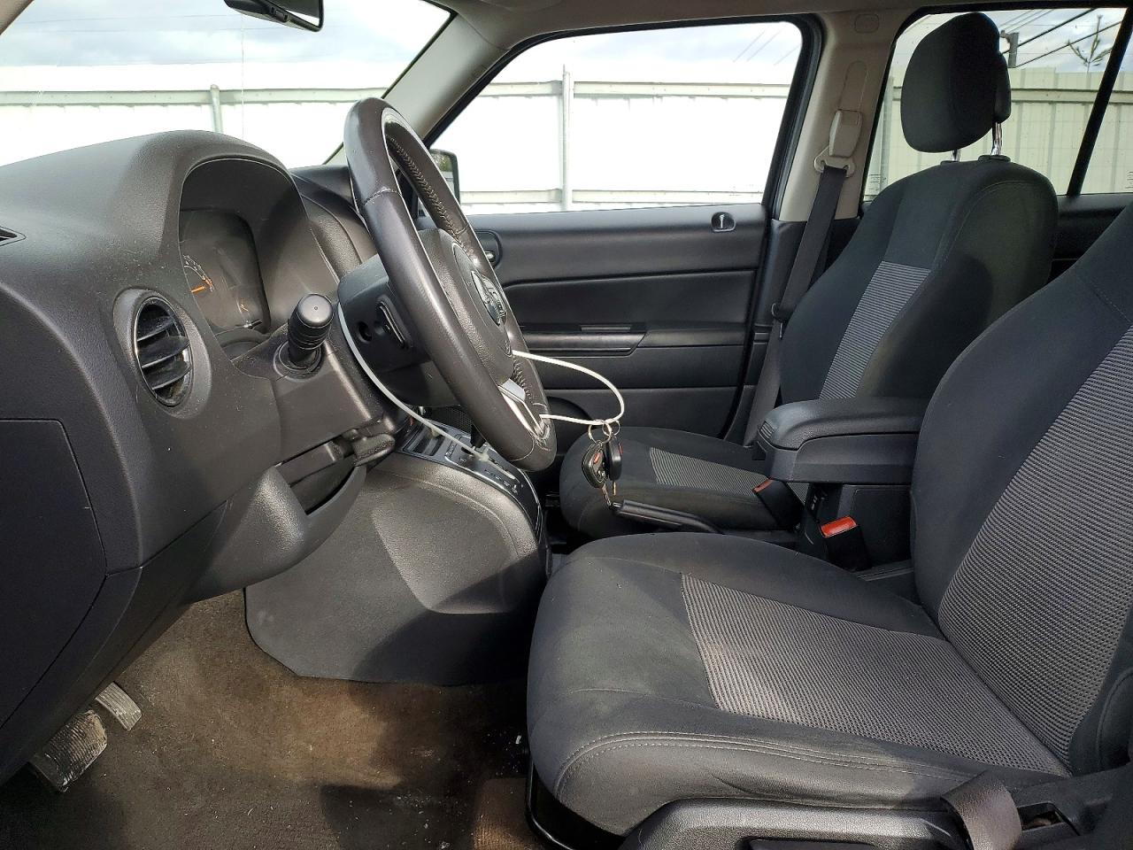 2015 JEEP PATRIOT LATITUDE photo 7